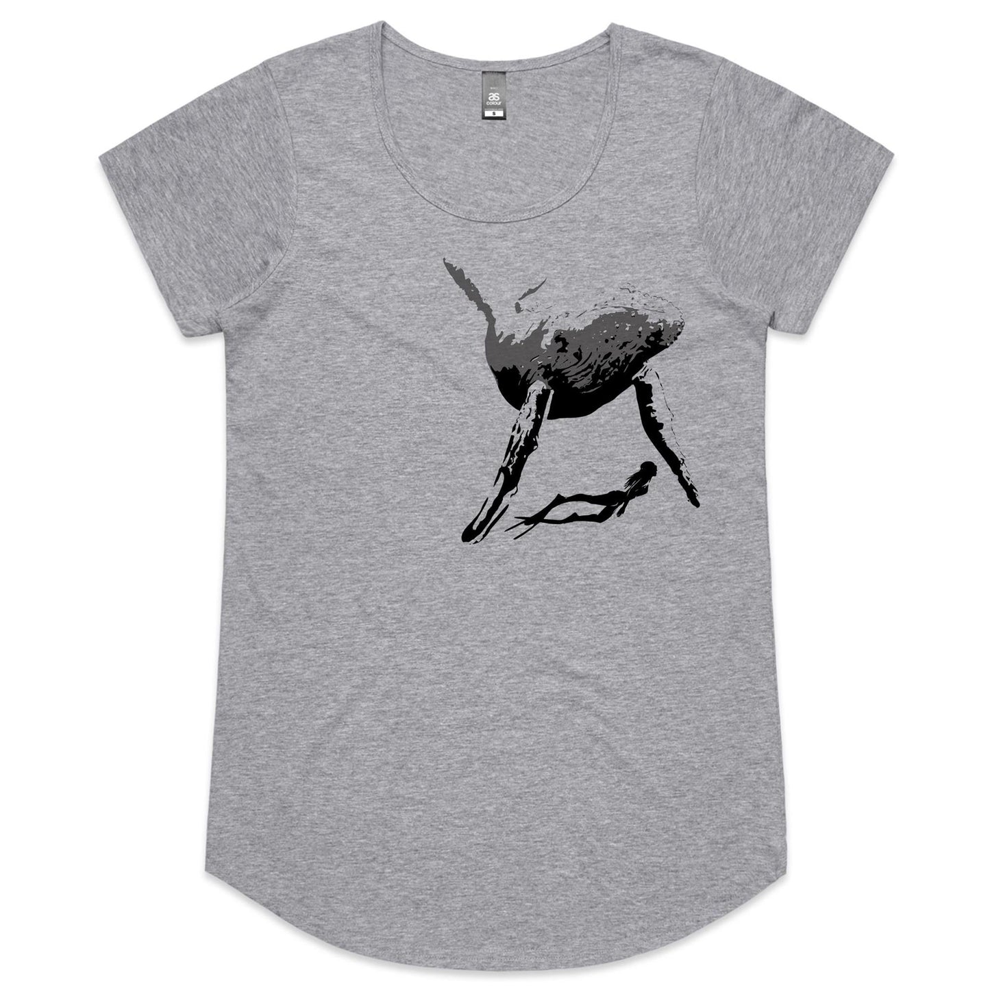 Ripley women’s T-shirt by Ollianna of Brisbane. The image, capturing a magnificent humpback whale, celebrates the profound connection we have with earth’s majestic creatures.